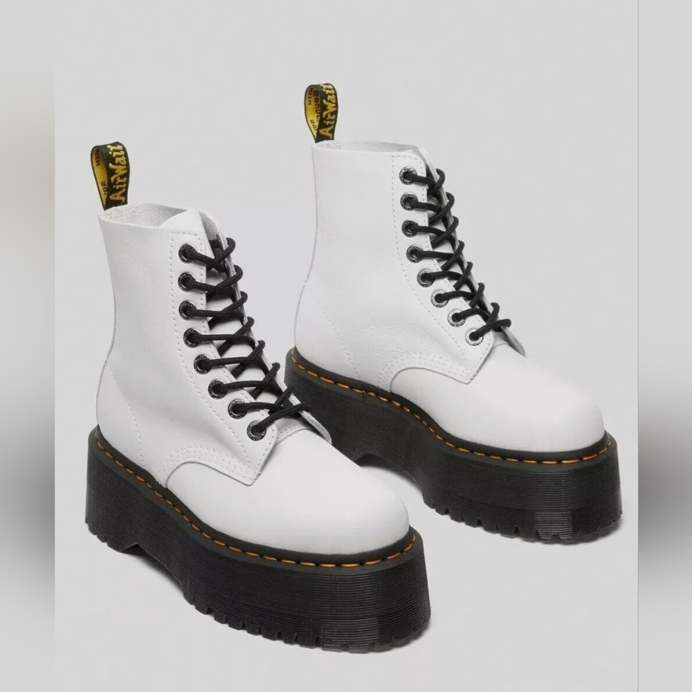 Dr. Martens 1460 Pascal Max Boots Size W9